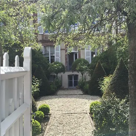 Дом отдыха Duplex/jardin Centre
